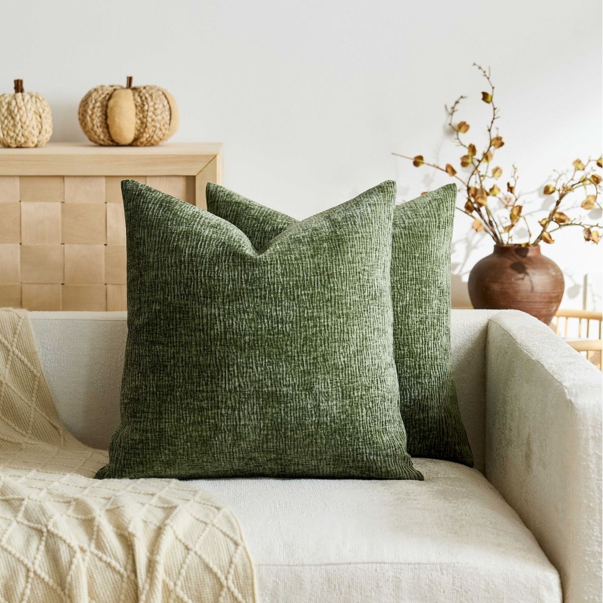 غطاء وسادة منقوش من الشينيل بأ - مراجعة Textured Throw Natural وسعره