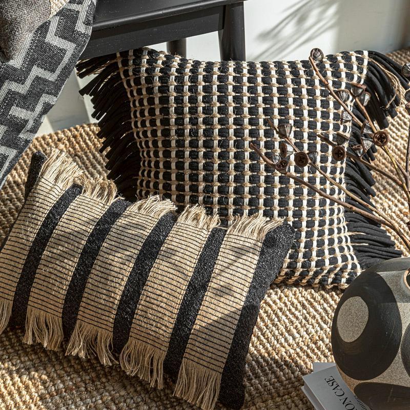 غطاء وسادة منسوج سميك فاخر، غط - مراجعة Textured Throw Natural وسعره